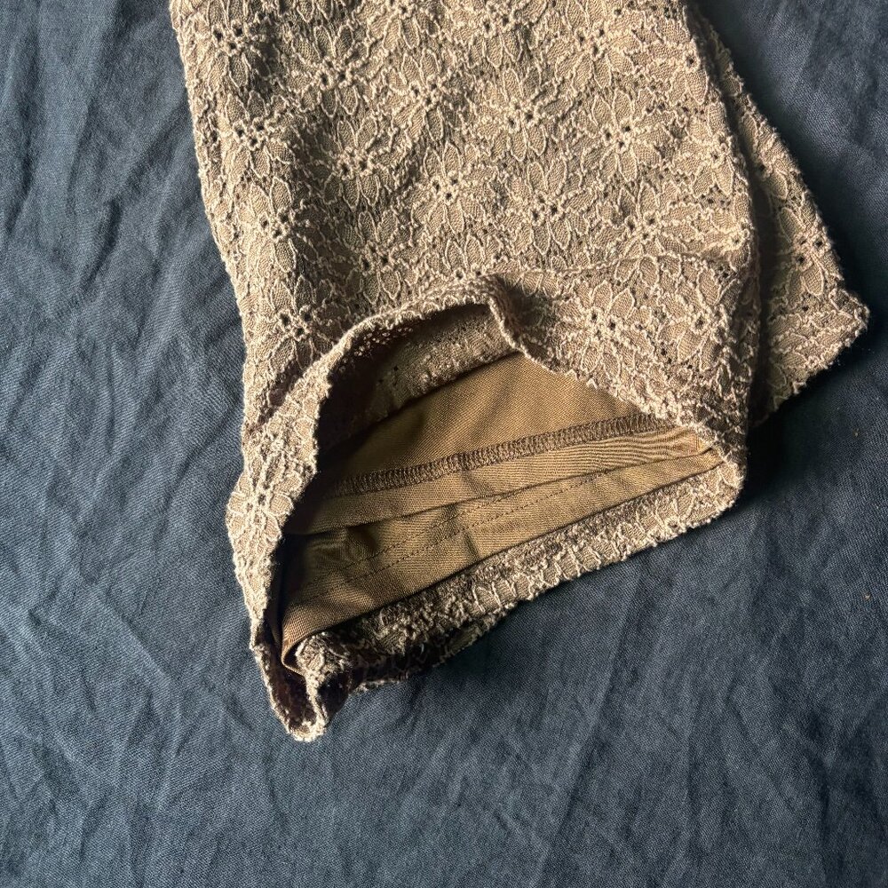 Free People, Size 2, brown/tan lace/softly lined unique shorts.